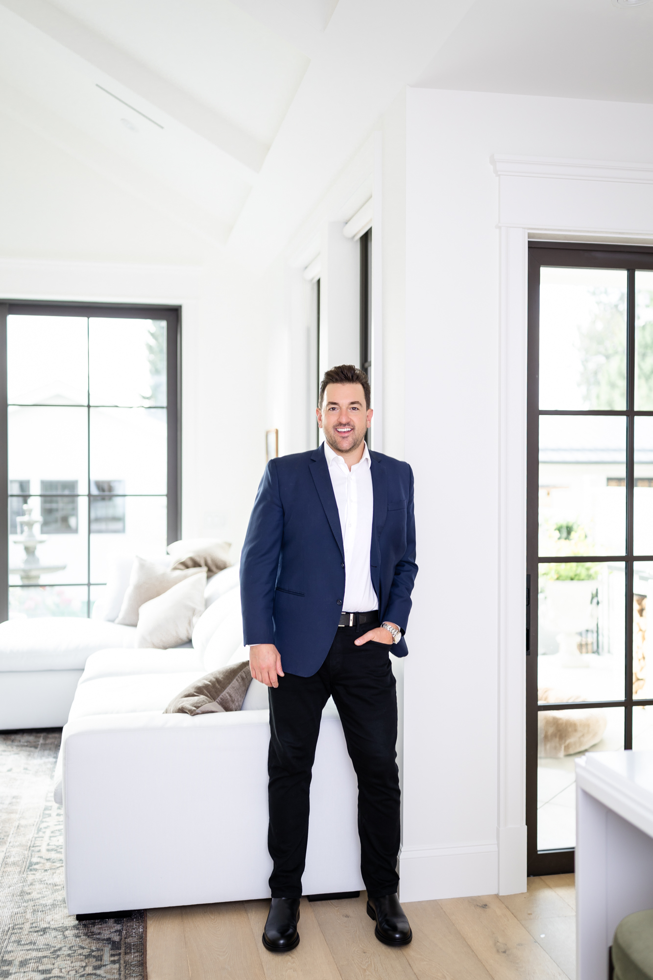 Vancouver Realtor, mens casual headshot